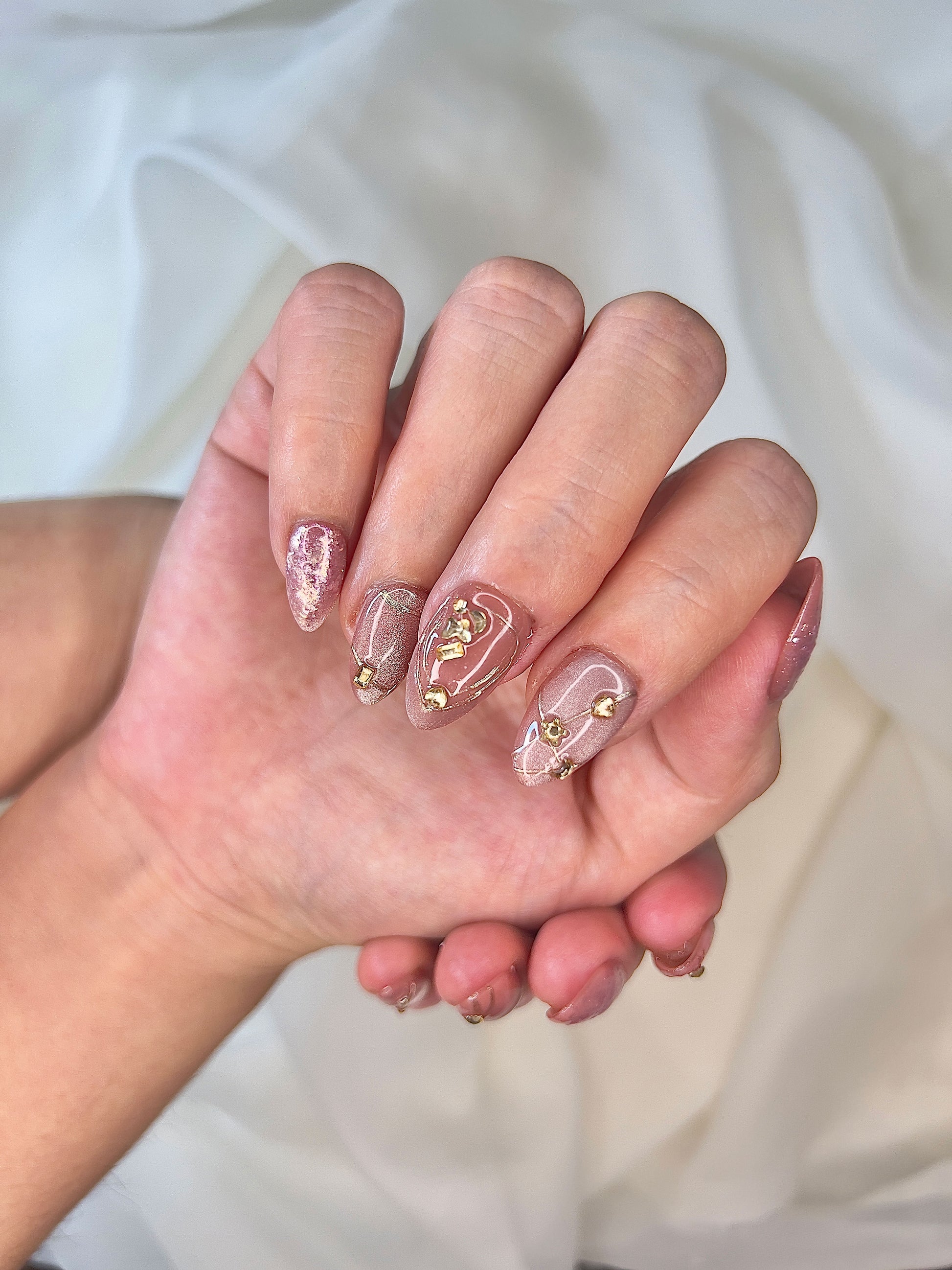 Delux Nails Lab Shimmering Aura