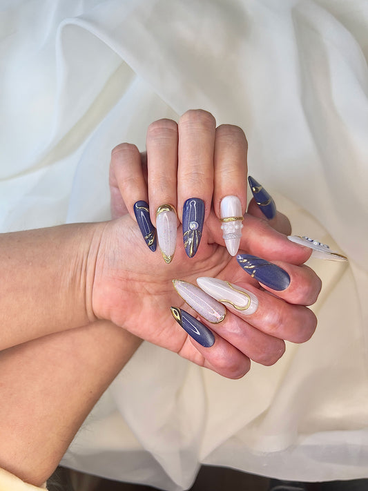 Delux Nails Lab Midnight Gem