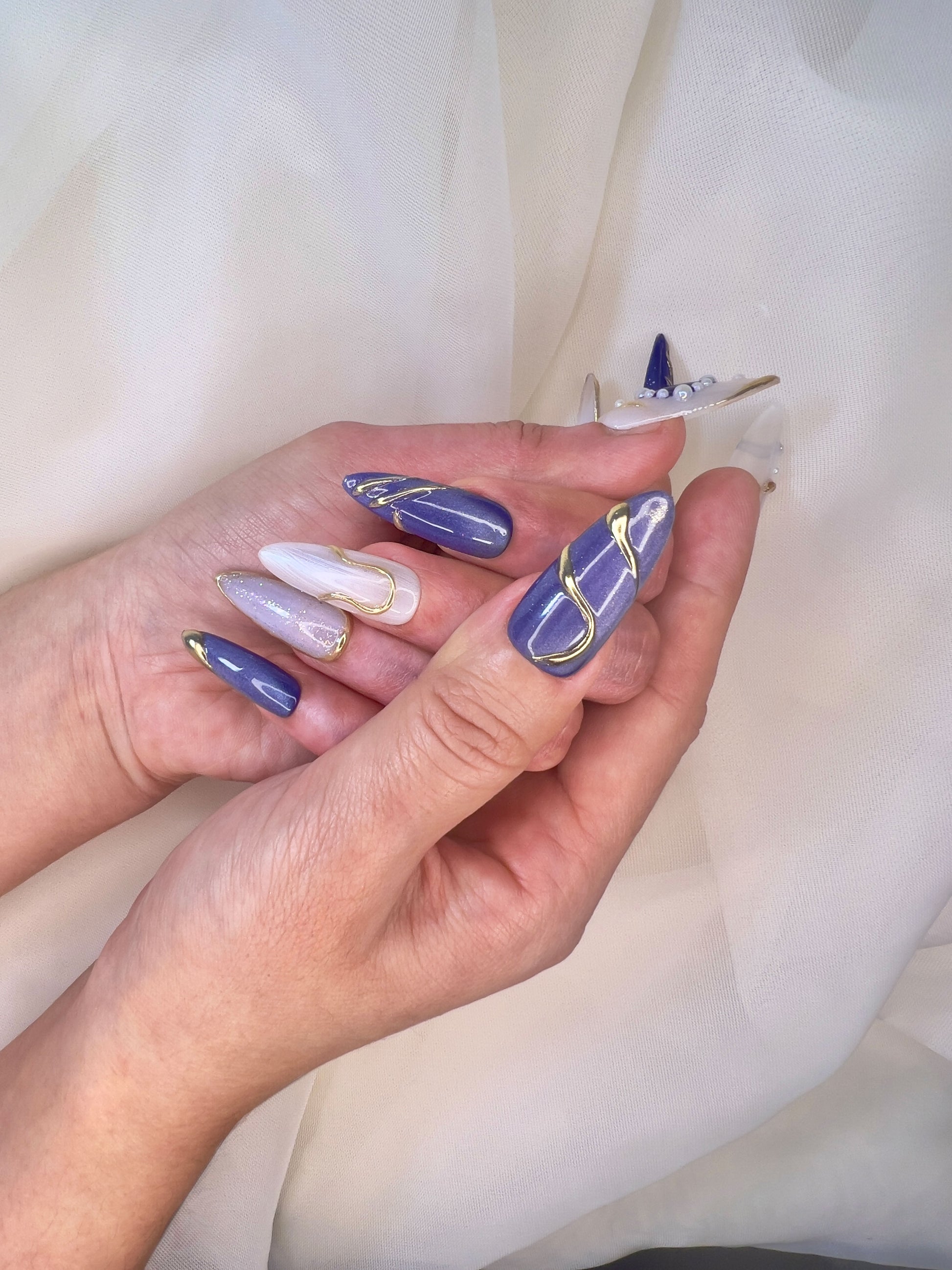Delux Nails Lab Midnight Gem